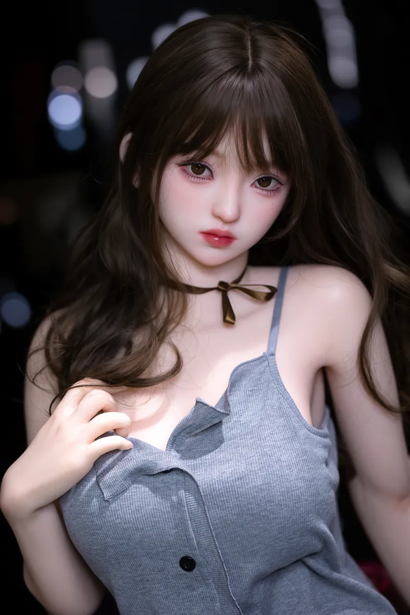 Contoured 135cm Dark Brown Doll
